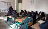  برگزاری جلسه آموزشی توسط داوطلب فعال در دبیرستان شبانه‌روزی حضرت رقیه(س) سنخواست